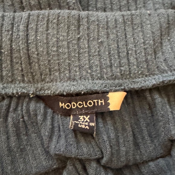 ModCloth Navy Ribbed Woven Midi Skirt 3x - Picture 4 of 4